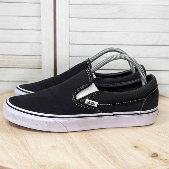 Vans Classic Slip On Low Top Sneakers Black Size 8.5 Men 10 Women - Picture 3 of 10